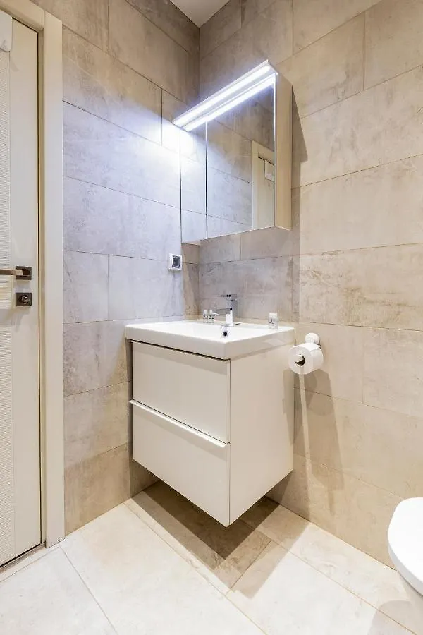 Beautiful 1Bd Flat With A Parking Spot In The City Centre Plovdiv 0*,